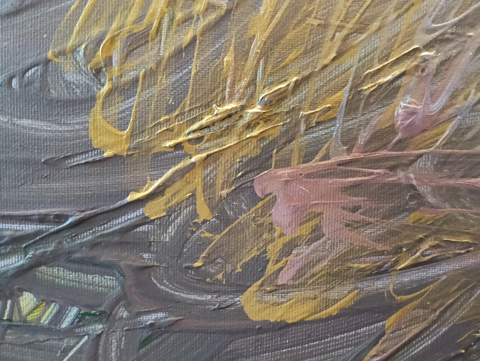 Vortice d'Oro — dettaglio texture scultorea oro e grigio